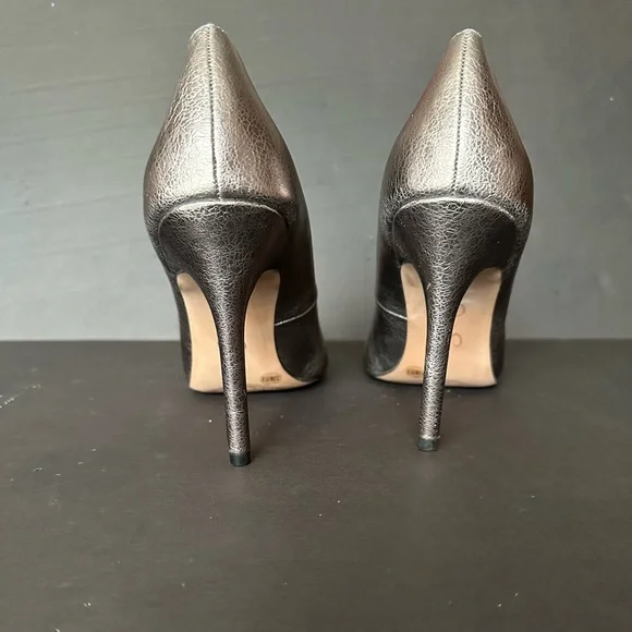 NWOT Jessica Simpson Pewter heels - Picture 6 of 11